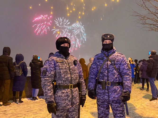 Росгвардейцы обеспечили безопасность празднования  Дня защитника Отечества в Санкт-Петербурге