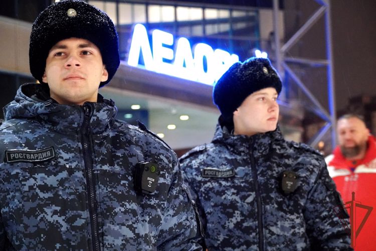 Росгвардейцы обеспечили безопасность матча КХЛ в Санкт-Петербурге