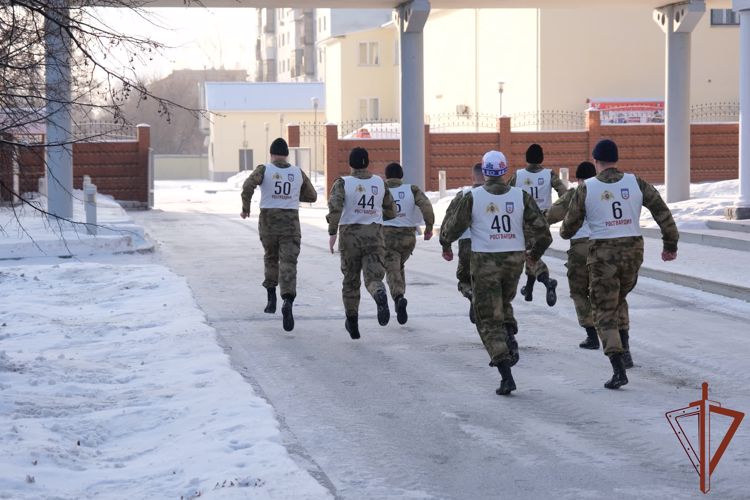 В Уральском округе Росгвардии стартовали сборы кандидатов на поступление в военные академии и университеты Минобороны