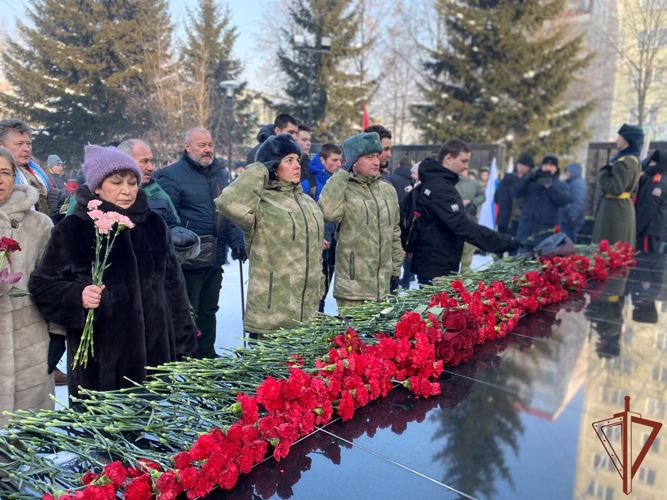 Росгвардейцы почтили память россиян, исполнявших служебный долг за пределами Отечества