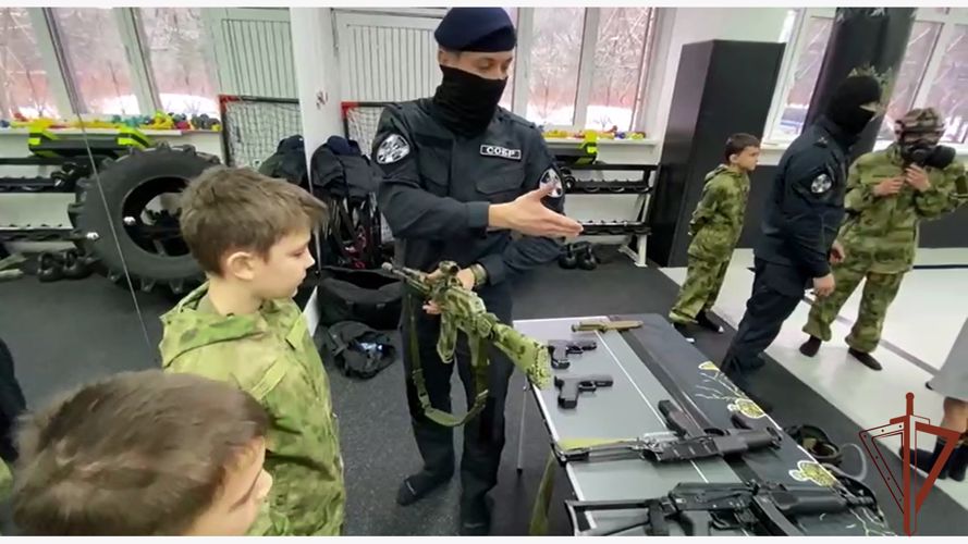Ведомственную акцию «Неделя мужества» провели столичные росгвардейцы