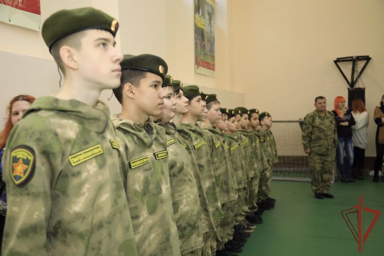 Новый подшефный класс Росгвардии открыт в Хабаровске 
