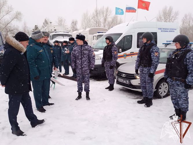 В Сибири росгвардейцы приняли участие в смотрах готовности сил и средств по предупреждению и ликвидации ЧС