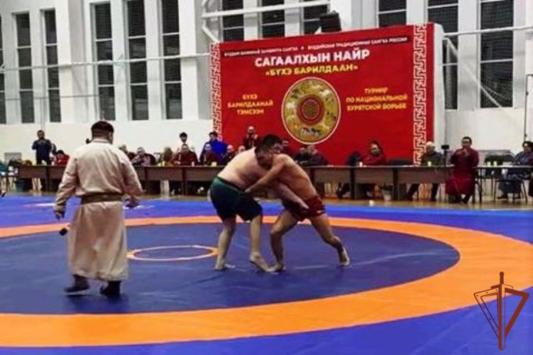 В Бурятии сотрудник Росгвардии стал абсолютным чемпионом турнира «Сагаалхын найр»