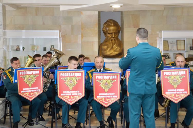 Росгвардия на Урале обеспечила безопасность праздничных мероприятий в рамках акции «Крымская весна»