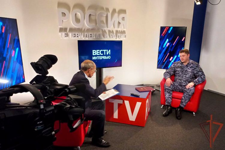 Офицер Росгвардии рассказал о вопросах кадрового обеспечения в эфире телеканала «Россия 24. Ямал»
