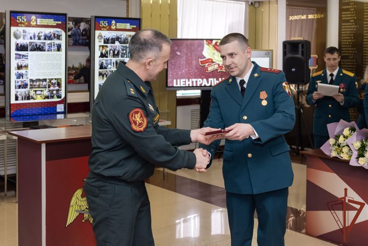 Центральный музей Росгвардии с 55-летием поздравил начальник Главного военно-политического управления
