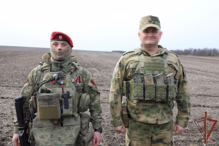 Торжественные награждения ко Дню войск национальной гвардии проходят на передовой (Видео)