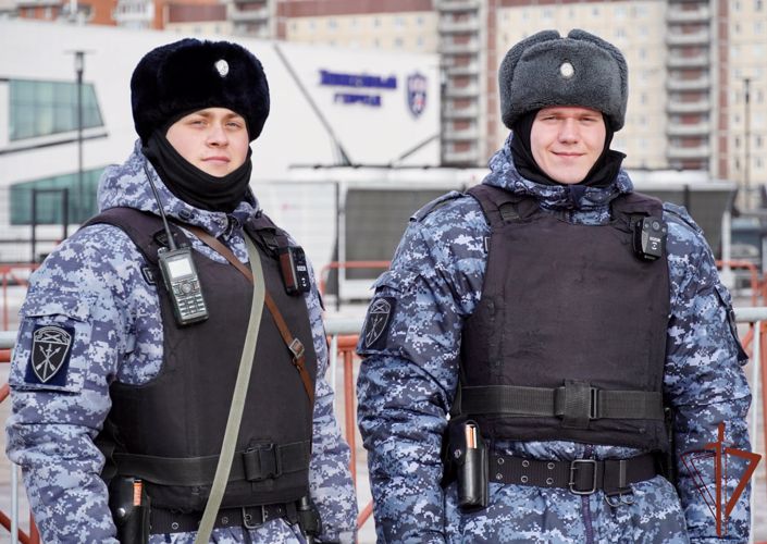 Росгвардейцы обеспечили безопасность хоккейного матча в Санкт-Петербурге