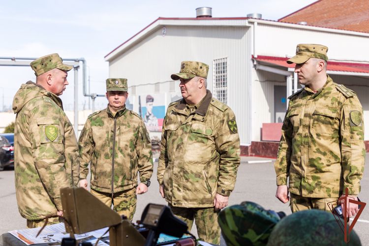 Занятия по переводу техники и вооружения на летний период эксплуатации прошли в Северо-Кавказском округе Росгвардии