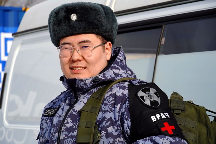 В Санкт-Петербурге росгвардейцы обеспечили безопасность футбольного матча Чемпионата России