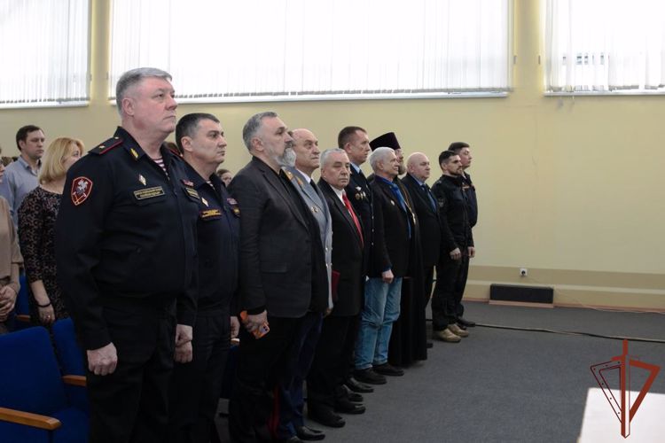 Заместитель командующего Приволжским округом Росгвардии поздравил Нижегородский СОБР «Мираж» с 30-летием