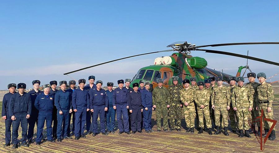 В ОГВ(с) поздравили военнослужащих авиационной группировки Восточного округа Росгвардии с завершением командировки