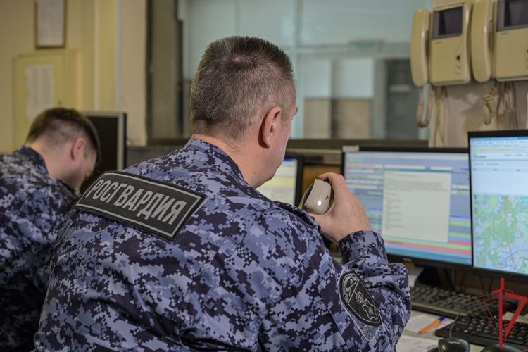 Сотрудники Росгвардии помогли жительнице Зеленограда найти потерявшегося ребенка