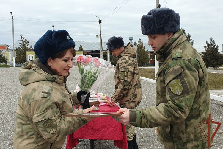 Мероприятия в рамках Международного женского дня прошли в Северо-Кавказском округе Росгвардии