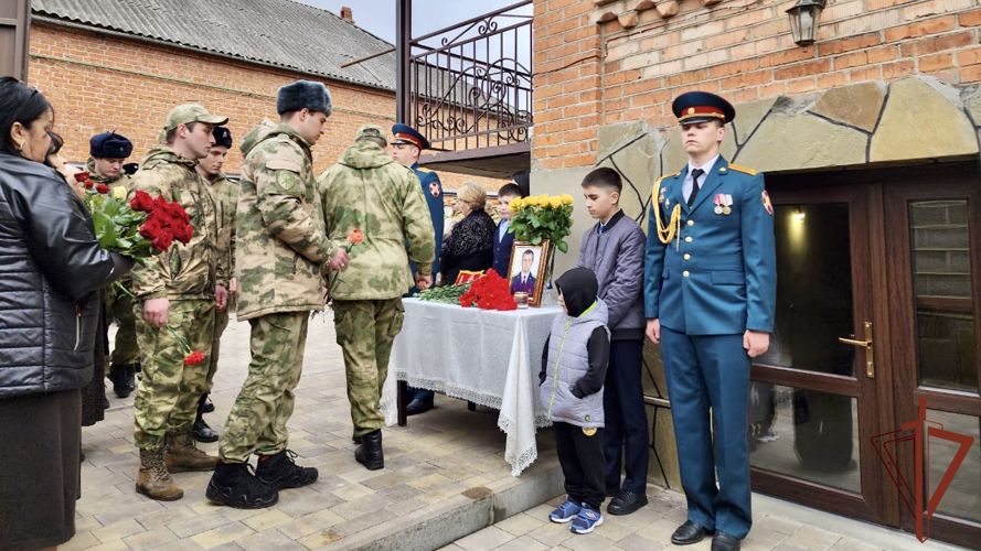 Военнослужащему Росгвардии в Северной Осетии открыта мемориальная доска