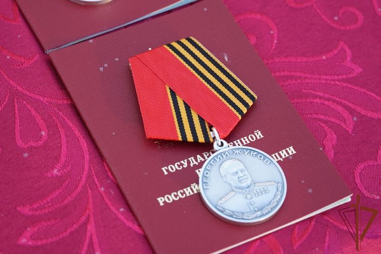 В Архангельске вручили государственные награды отличившимся в спецоперации росгвардейцам (видео)