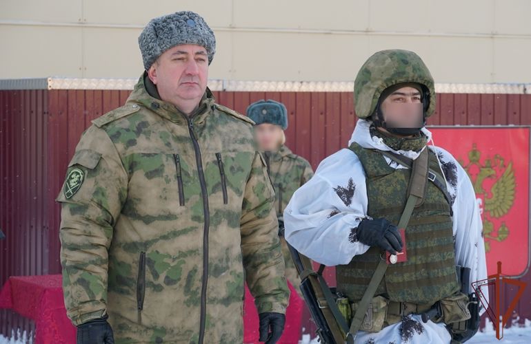 В Архангельске вручили государственные награды отличившимся в спецоперации росгвардейцам (видео)