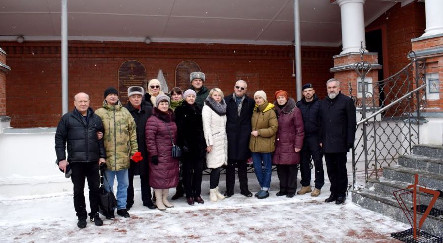 Память офицеров СОБР, погибших при исполнении служебного долга, почтили в Нижнем Новгороде
