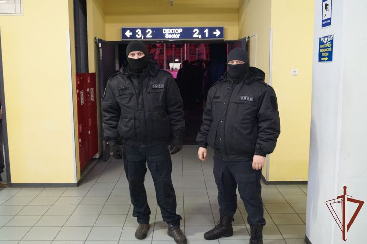 Безопасность хоккейного матча в Череповце обеспечили сотрудники Росгвардии