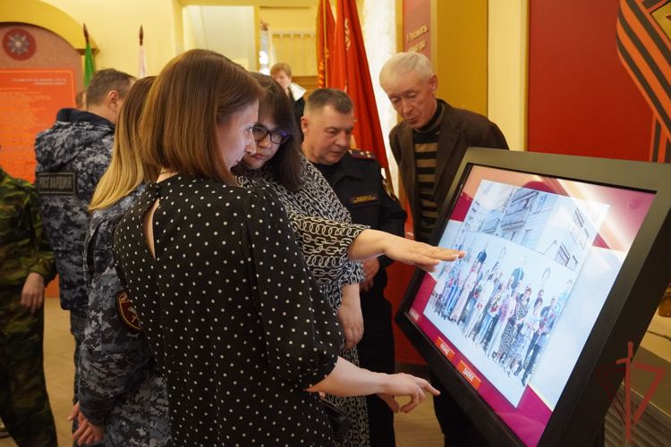 В регионах ЦФО открылись фотовыставки Росгвардии