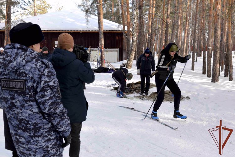Росгвардия провела спортивно-памятное мероприятие для школьников из нескольких округов Курганской области