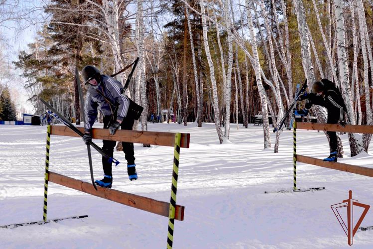Росгвардия провела спортивно-памятное мероприятие для школьников из нескольких округов Курганской области