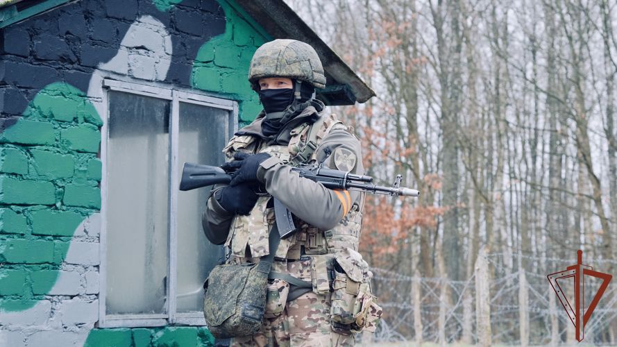 Росгвардейцы отработали методы борьбы с диверсантами в Калининградской области 