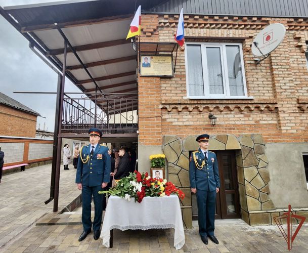 Военнослужащему Росгвардии в Северной Осетии открыта мемориальная доска