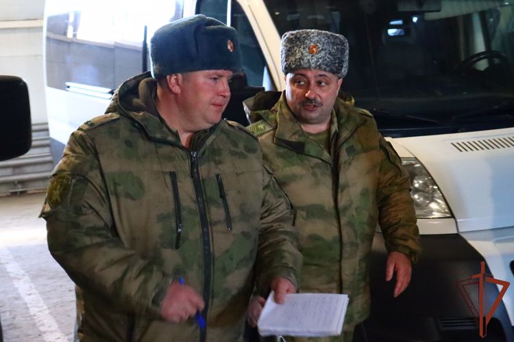 Замкомандующего Сибирским округом Росгвардии в Республике Алтай проверил состояние техники и вооружения в тероргане  