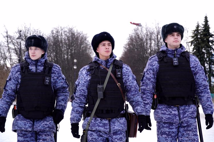 В Санкт-Петербурге росгвардейцы обеспечили безопасность футбольного матча Чемпионата России