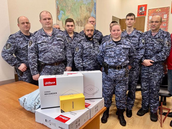 Сотрудники Центра специального назначения вневедомственной охраны направили  гумпомощь на Донбасс