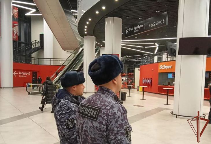 Общественную безопасность и правопорядок обеспечила Росгвардия на матче КХЛ в Омске