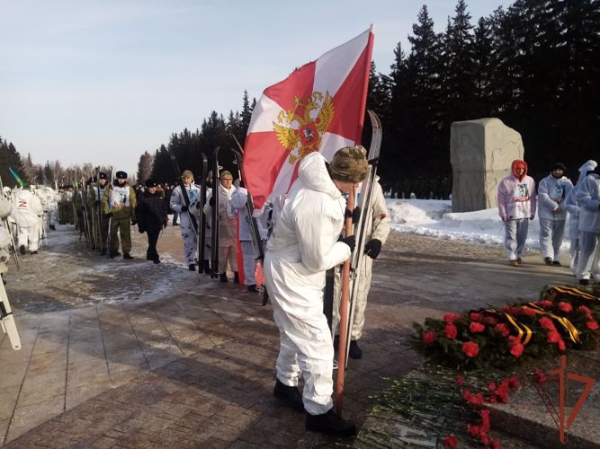 В памятном лыжном забеге «Марш-бросок» приняли участие военнослужащие Росгвардии