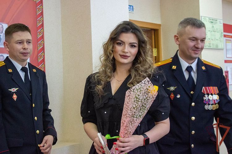 В Уральском округе Росгвардии проходят праздничные мероприятия, посвященные Международному женскому дню