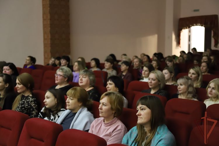 В Сибирском округе Росгвардии прошли мероприятия в преддверии Международного женского дня