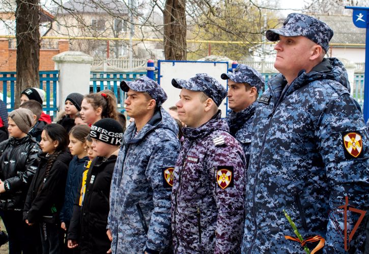 Память о погибших росгвардейцах - участниках СВО увековечена в Крыму
