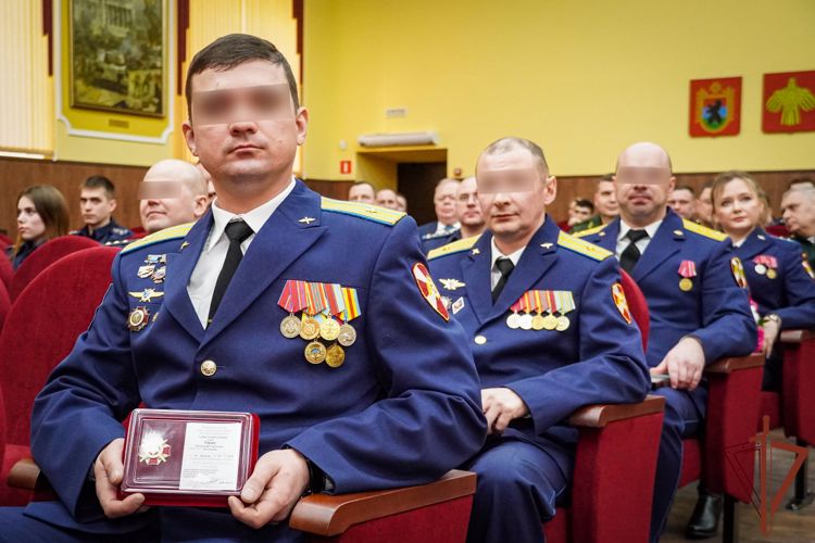 Лётчиков и моряков наградили в Северо-Западном округе Росгвардии
