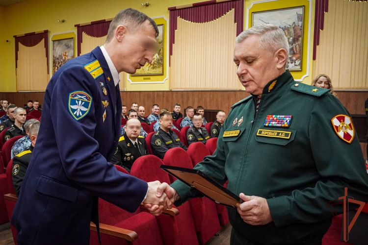 Лётчиков и моряков наградили в Северо-Западном округе Росгвардии