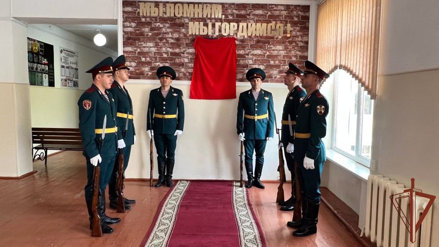 Мемориальные доски сотрудникам ОМОН установлены в Чеченской Республике