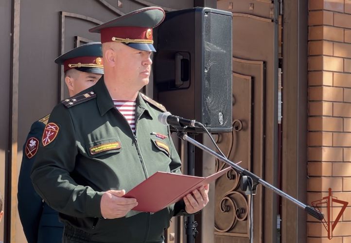 Мемориальная доска памяти погибшего воина правопорядка установлена в Северной Осетии