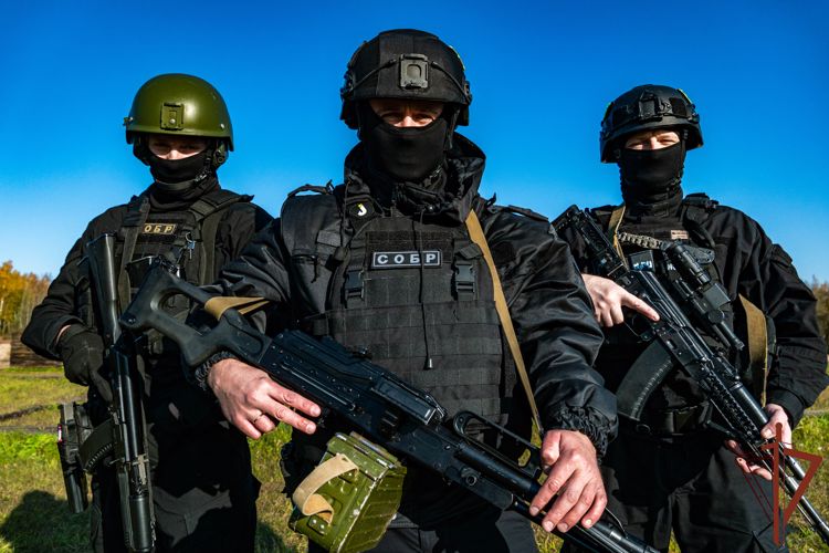 Новгородский СОБР «Рубин» Росгвардии отмечает 30-летие образования