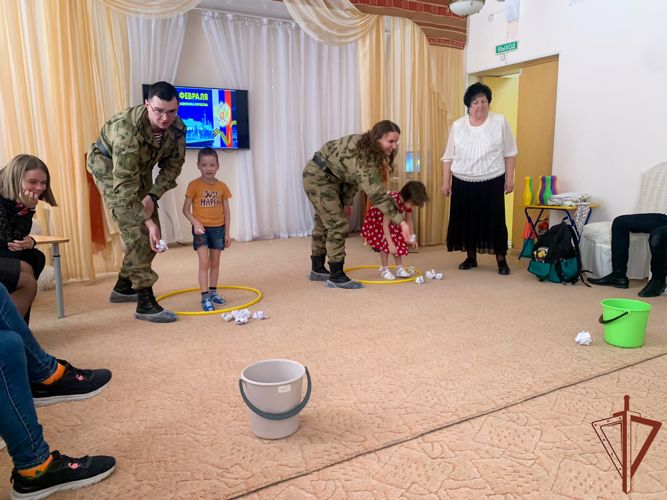 Росгвардия проводит патриотические мероприятия для подрастающего поколения на Урале