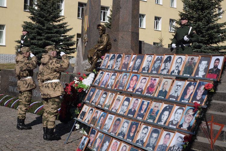 Память погибших военнослужащих почтили в Софринской бригаде Росгвардии (видео)