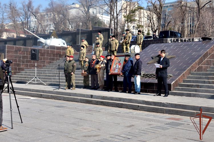 Ветераны Росгвардии отправились в автопробег Владивосток - Донецк «Дорога к Победе»