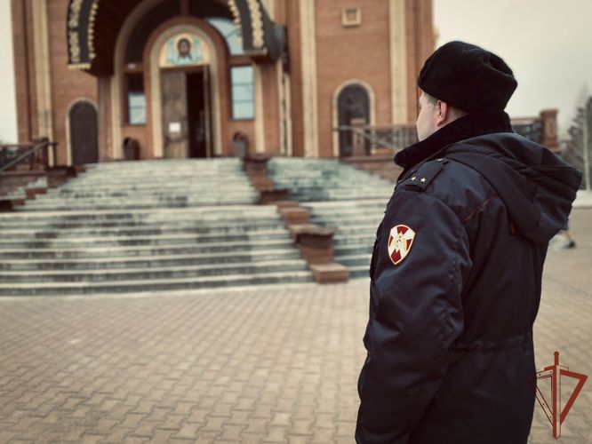 Безопасность граждан в период празднования Вербного воскресенья в Сибири обеспечила Росгвардия
