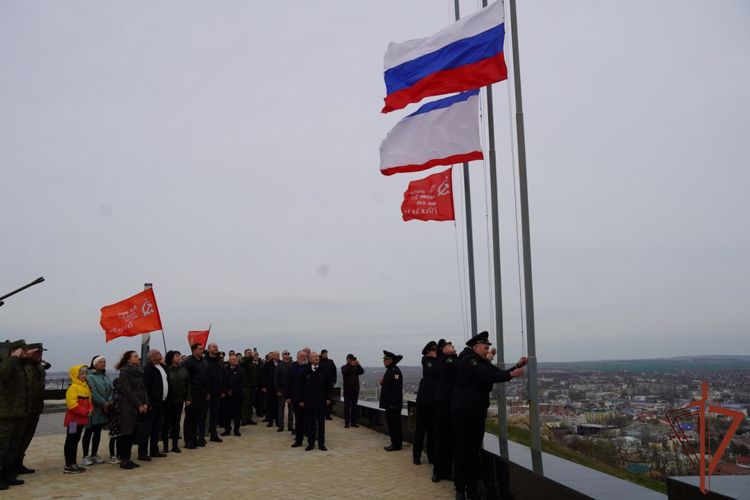 В Керчи росгвардейцы отметили 79-ю годовщину освобождения города-героя от немецко-фашистских захватчиков