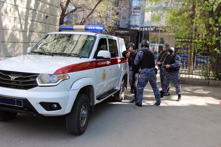 Воспитанием подрастающего поколения продолжают заниматься росгвардейцы в Сибири