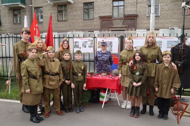 Сотрудница Росгвардии из Подмосковья провела патриотический урок для воспитанников детского дома «Спутник»