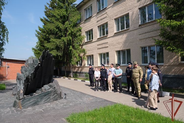 Росгвардейцы отметили День музеев в Курске